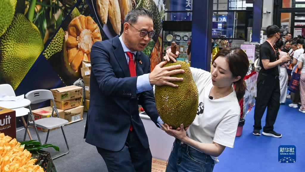 皇冠怎么注册账号